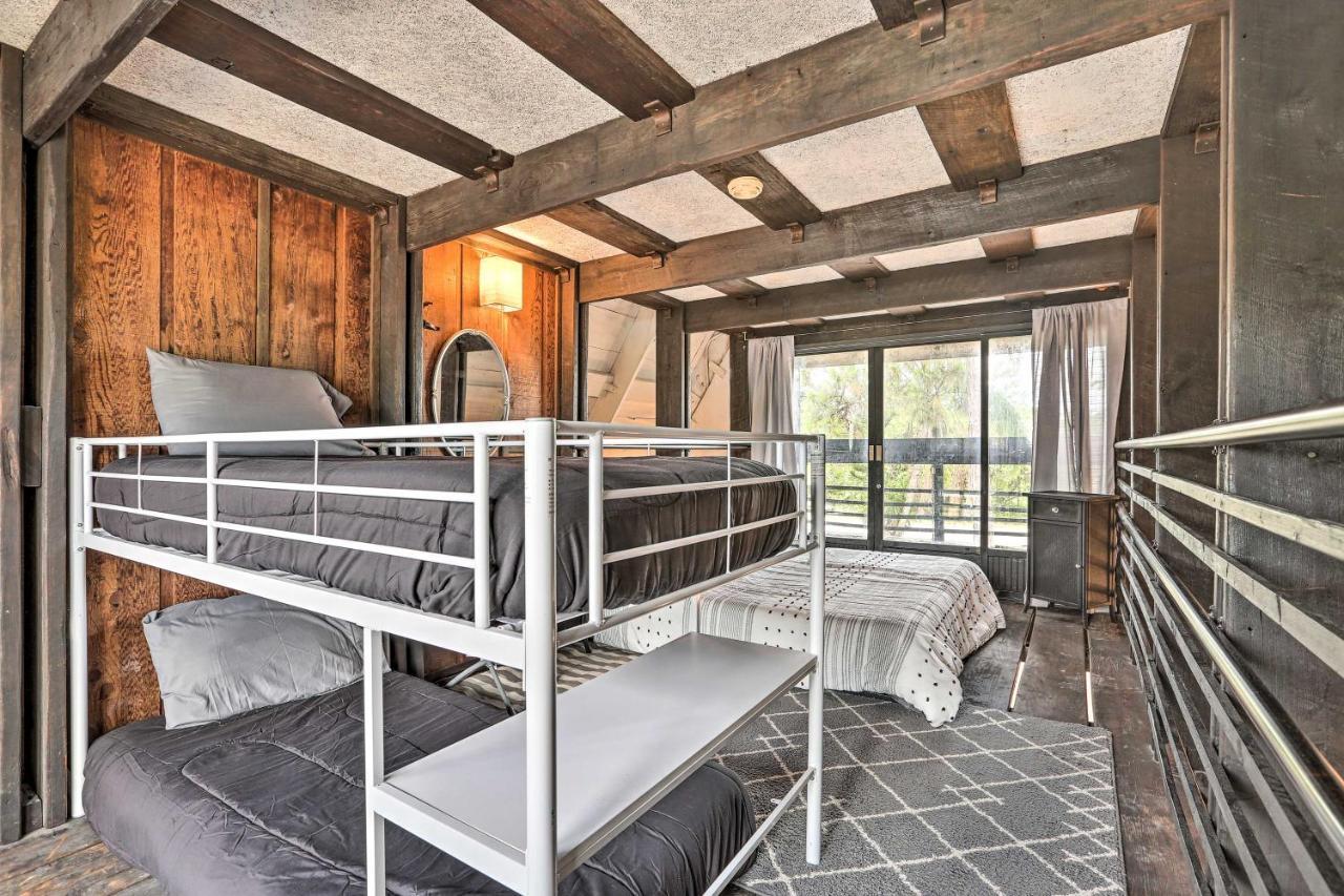 Authentic Clewiston Home With Outdoor Game Room Exteriör bild