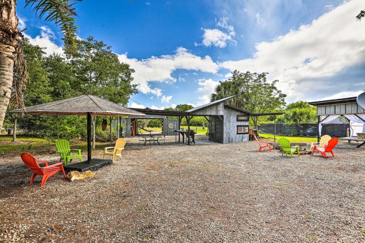 Authentic Clewiston Home With Outdoor Game Room Exteriör bild