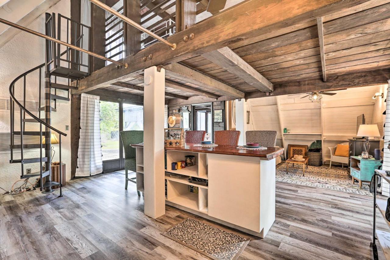 Authentic Clewiston Home With Outdoor Game Room Exteriör bild