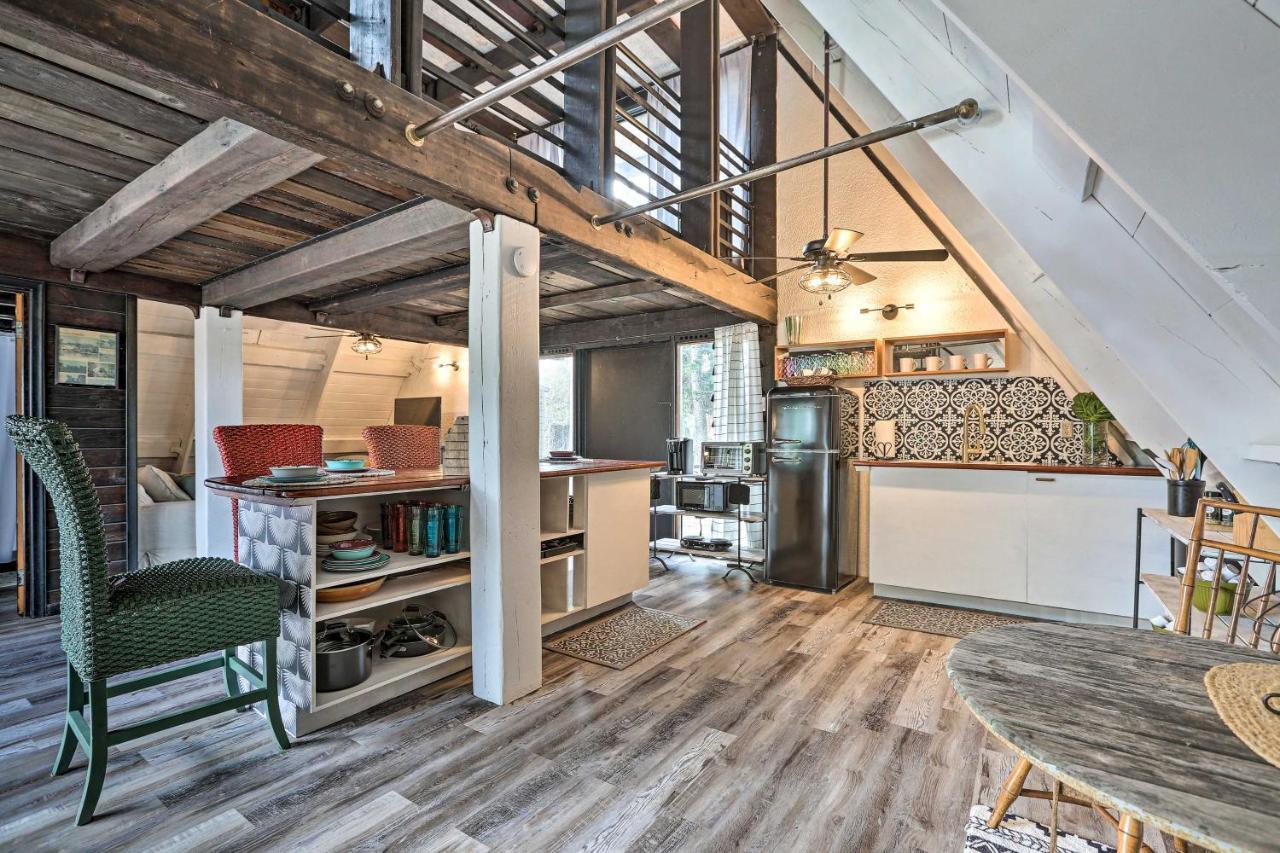 Authentic Clewiston Home With Outdoor Game Room Exteriör bild