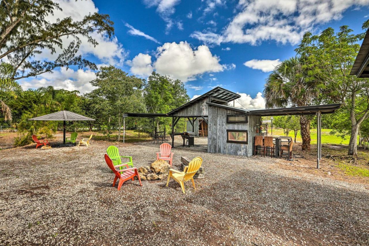 Authentic Clewiston Home With Outdoor Game Room Exteriör bild
