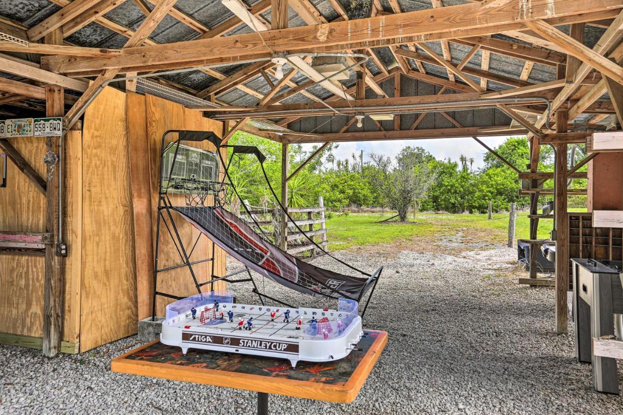 Authentic Clewiston Home With Outdoor Game Room Exteriör bild
